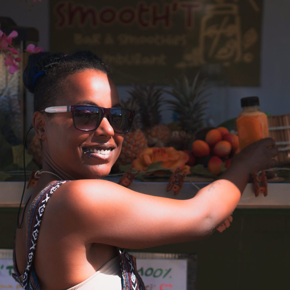 _ST18834-min _ST18834-min